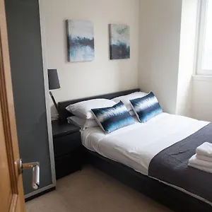 E , Aberdeen United Kingdom