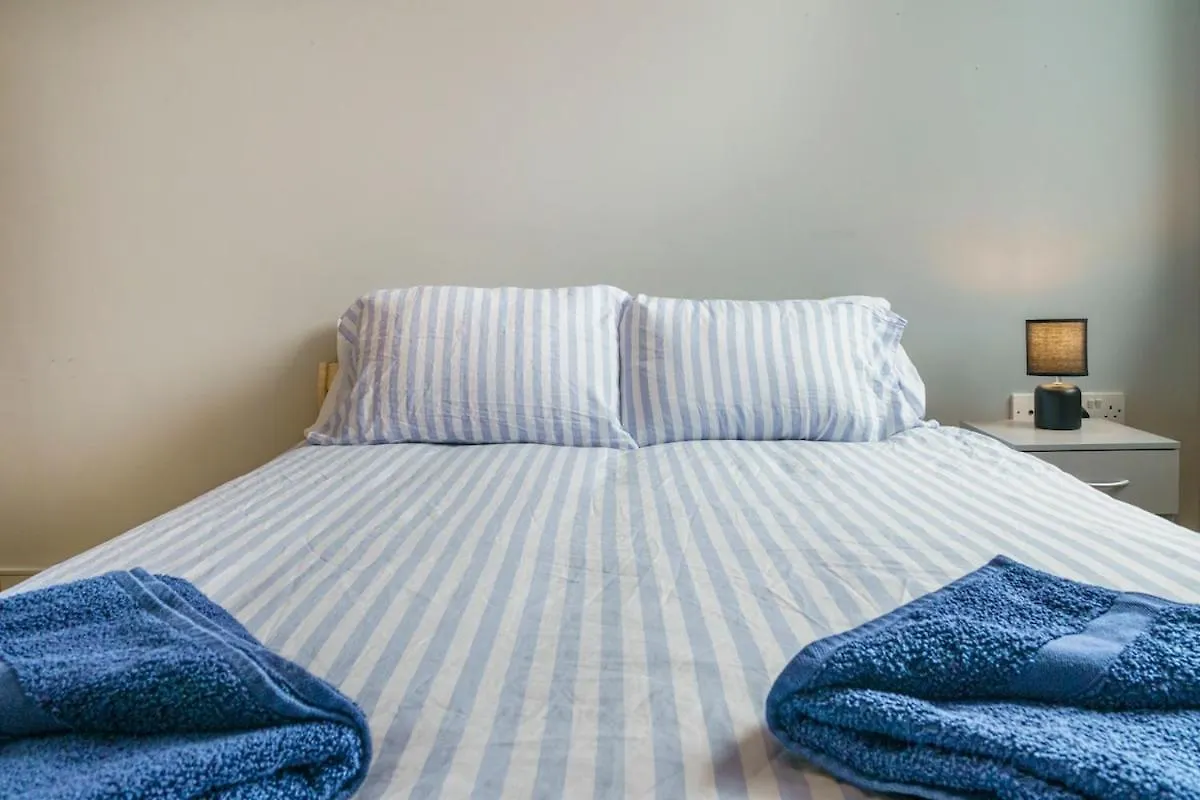 Stylish City Centre 2 Bedroom Apartment With Belfast Cityscape View 0*,  المملكة المتحدة